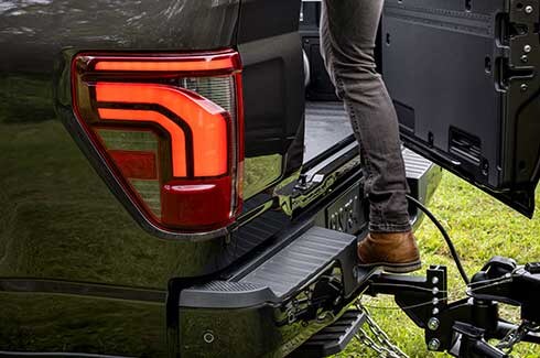 Área de Carga de la Camioneta Pickup Ford Lobo King Ranch 2025, equipa Batea eléctrica Multiacceso